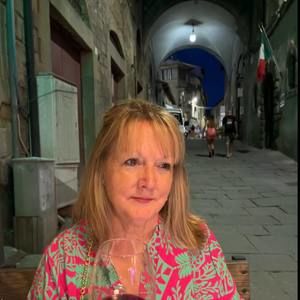 Meet your Posher, Janet